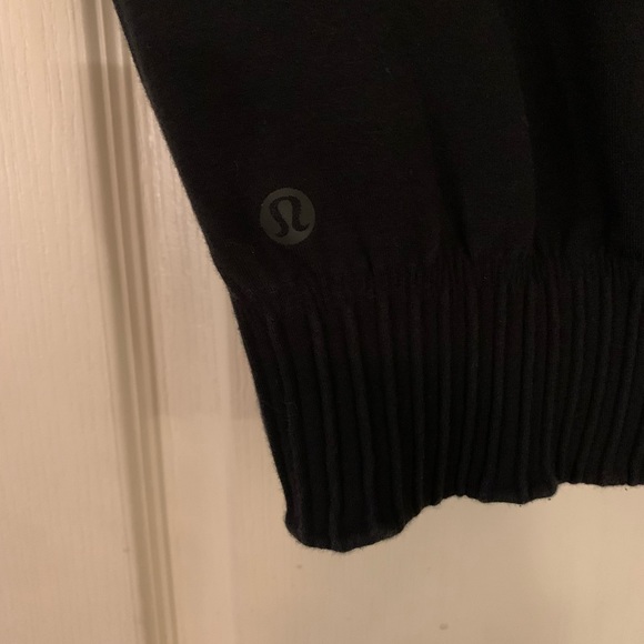 Lululemon S/S Tee - Picture 5 of 9